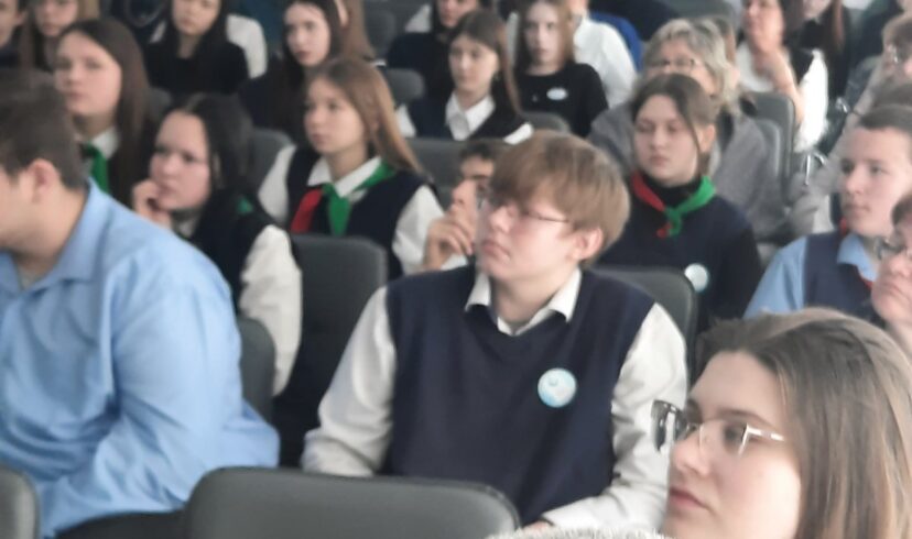 Профориентационная встреча в Обольской школе