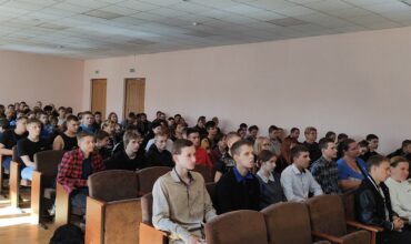 Встреча представителей правоохранительных органов с учащимися первого курса