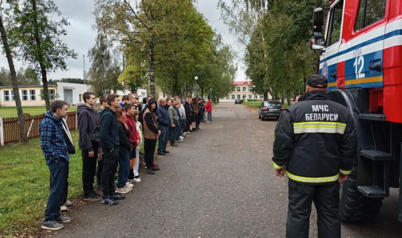 Сегодня в колледже прошла учебная тренировка по эвакуации из общежития №2.