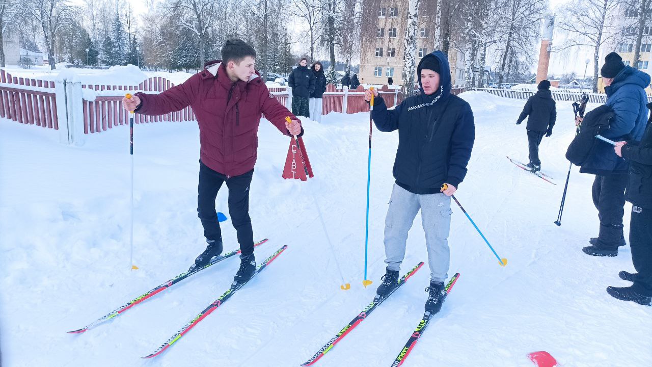 Лыжная эстафета: в Улльском колледже прошла массовая эстафета