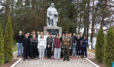 Память в наших сердцах: в Улле прошел торжественный митинг ко Дню Победы